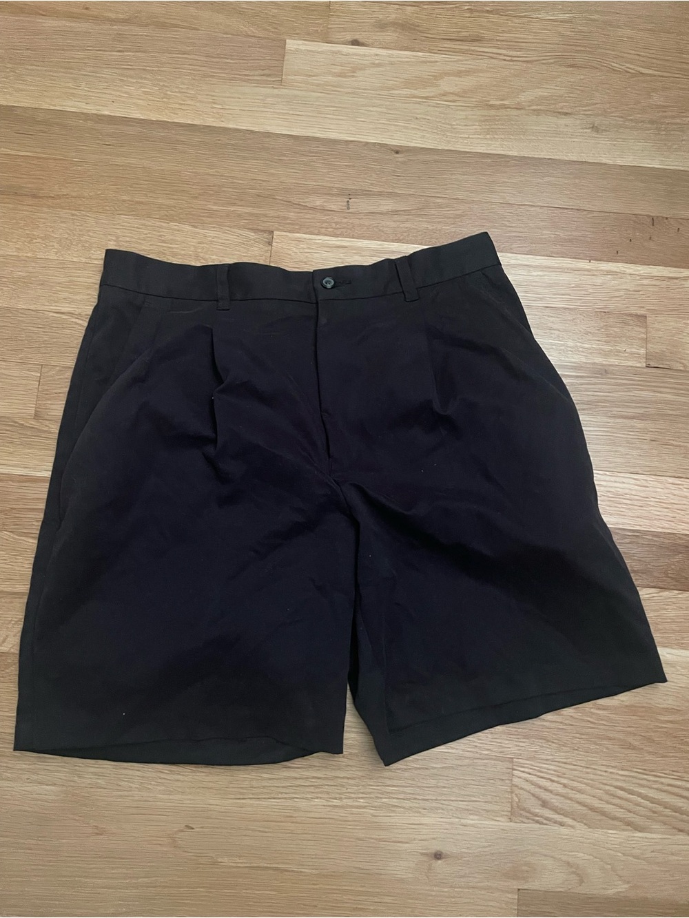 Izod Men's Black Flat Front Chino Shorts